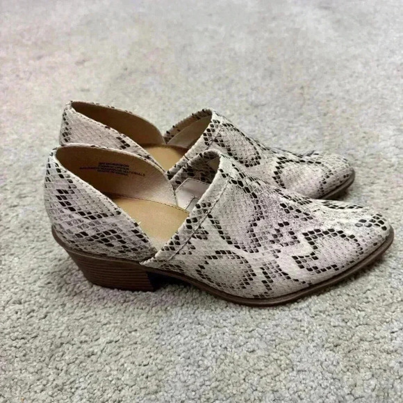 Crown Vintage Bootie Morrison Brown Beige Women’s Size 6 M - Picture 1 of 13